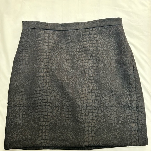 French Connection Black Snake Print Skirt Women’s size 6 NWOT​​ - Picture 1 of 5